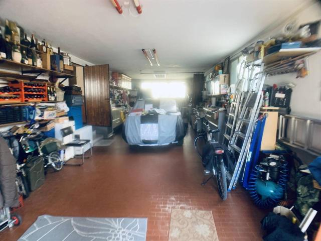 Villa Indipendente in vendita a Pistoia, Toscana