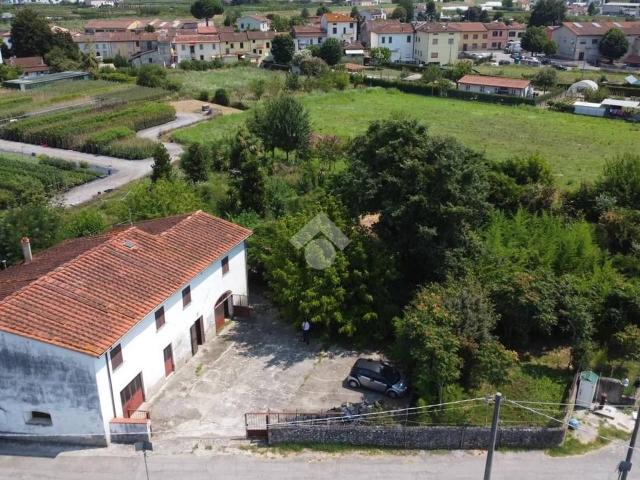 Villa Indipendente in vendita a Ponte alla Pergola, Pistoia
