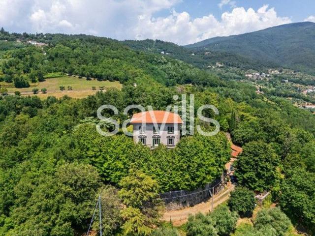Villa Indipendente in vendita a Pistoia, Toscana