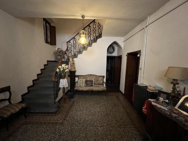 Villa Indipendente in vendita a Piazza, Pistoia