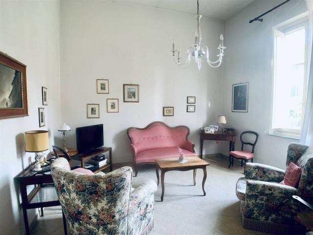 Villa Indipendente in vendita a Pontelungo, Pistoia