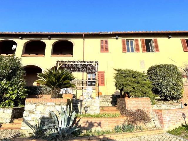 Villa Indipendente in vendita a Pistoia