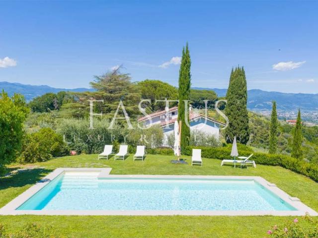 Villa Indipendente in vendita a Pistoia, Toscana