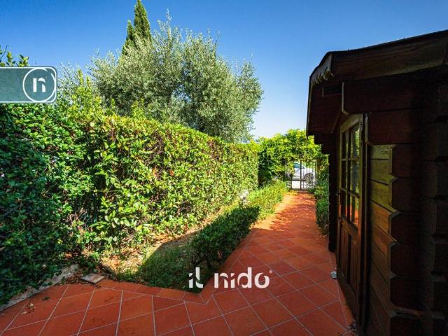 Villa Indipendente in vendita a Badia a Pacciana, Pistoia