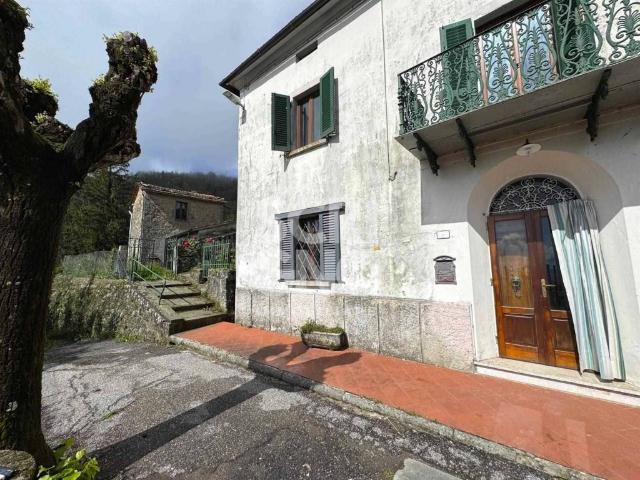 Villa Indipendente in vendita a Pistoia