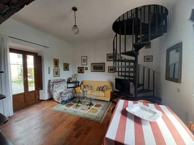 Villa Indipendente in vendita a Gello, Pistoia