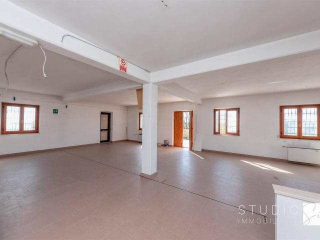 Villa Indipendente in vendita a San Pierino Casa al Vescovo, Pistoia