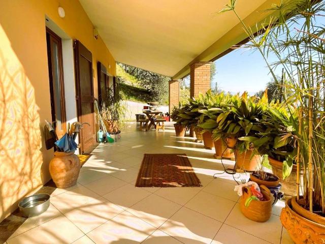 Villa Indipendente in vendita a Pistoia