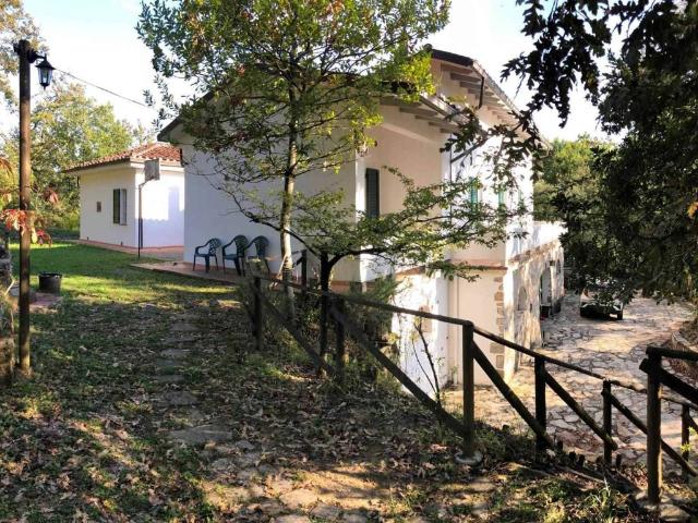 Villa Indipendente in vendita a Barile, Pistoia