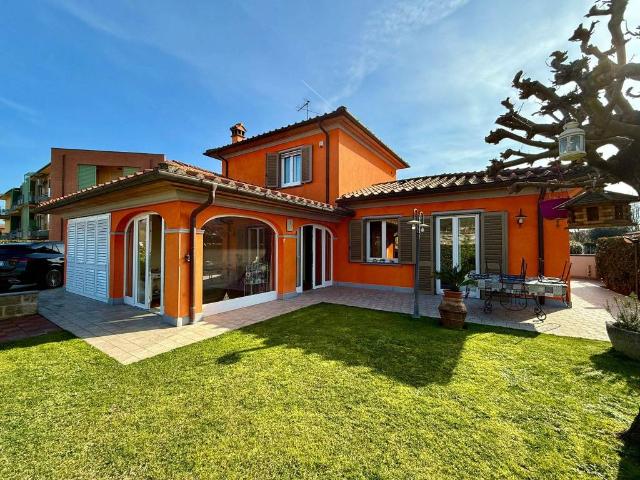 Villa Indipendente in vendita a Pistoia, Toscana