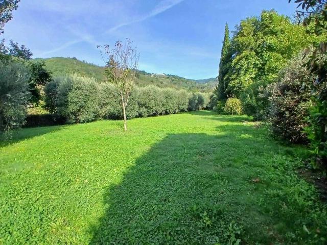 Villa Indipendente in vendita a Ponte a Calcaiola, Pistoia