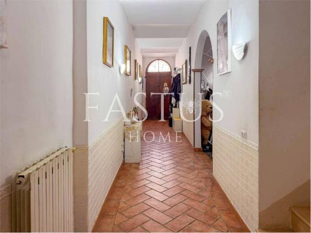 Villa Indipendente in vendita a Bottegone, Pistoia