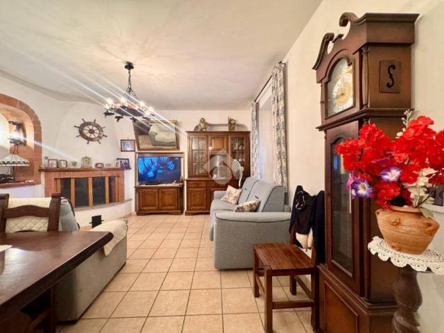Villa Indipendente in vendita a Pistoia, Toscana