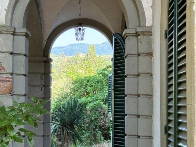 Villa Indipendente in vendita a Pistoia, Toscana