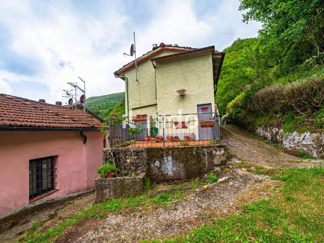 Villa Indipendente in vendita a La Casa, Pistoia