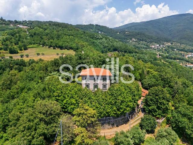 Villa Indipendente in vendita a Pistoia, Toscana