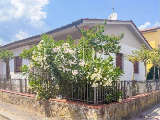 Villa Indipendente in vendita a Bonelle, Pistoia