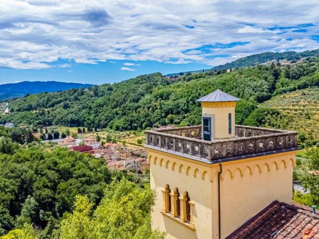 Villa Indipendente in vendita a San Felice, Pistoia