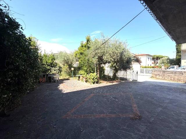 Villa Indipendente in vendita a Campiglio, Quarrata