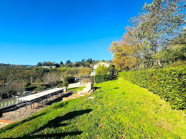 Villa Indipendente in vendita a Burgianico, Pistoia