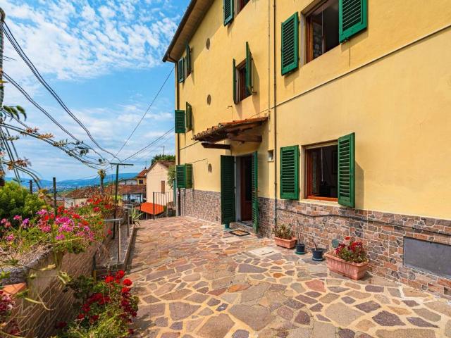 Villa Indipendente in vendita a Pistoia