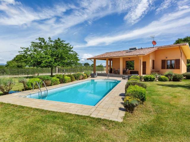 Villa Indipendente in vendita a Unione di Comuni Montani Colline del Fiora, Pitigliano