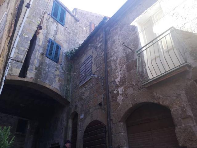 Villa Indipendente in vendita a Unione di Comuni Montani Colline del Fiora, Pitigliano