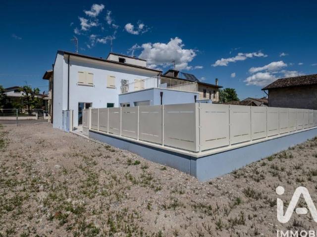 Villa Indipendente in vendita a Piubega, Lombardia