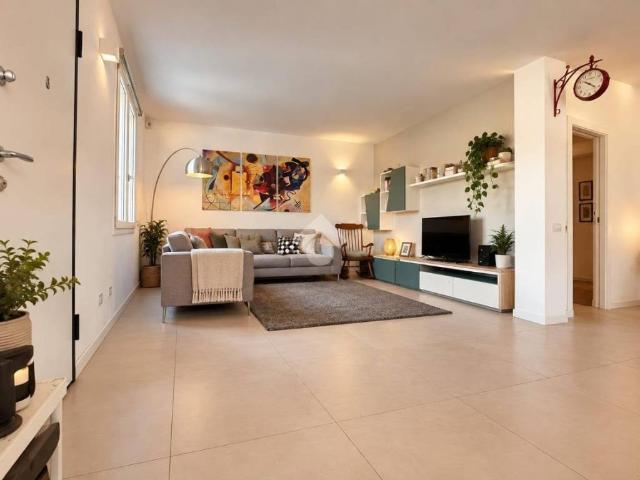 Villa Indipendente in vendita a Regona, Pizzighettone