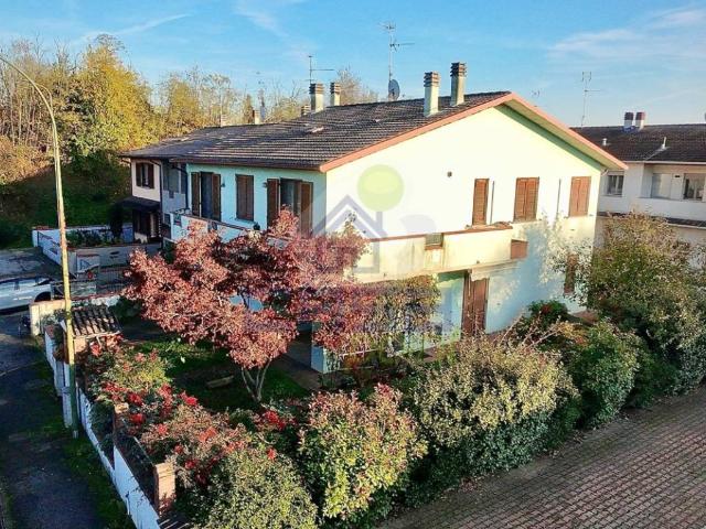 Villa Indipendente in vendita a Pizzighettone, Lombardia
