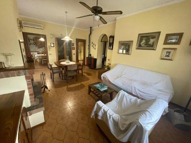 Villa Indipendente in vendita a Pizzighettone, Lombardia