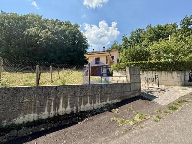 Villa Indipendente in vendita a Casale Luigiotti, Pizzoferrato