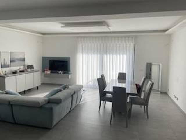 Villa Indipendente in vendita a Pizzoli, Abruzzo