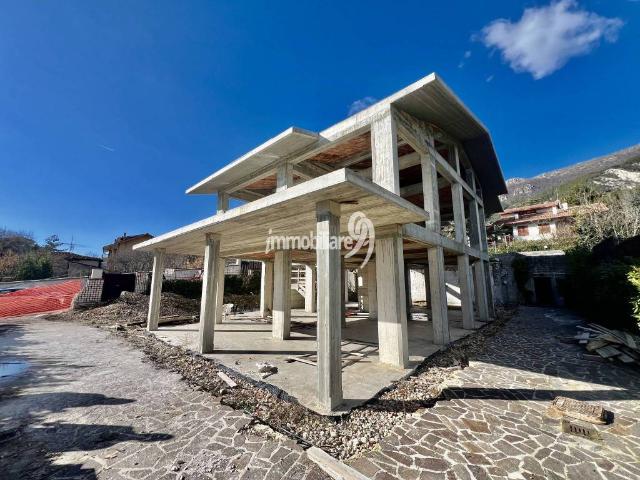 Villa Indipendente in vendita a Pizzoli, Abruzzo