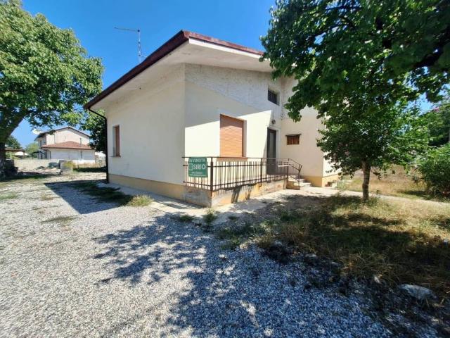 Villa Indipendente in vendita a Pocenia, Friuli-Venezia Giulia