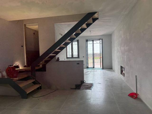 Villa Indipendente in vendita a Turro, Podenzano