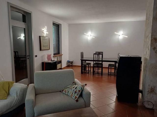 Villa Indipendente in vendita a Podenzano, Reggio Emilia