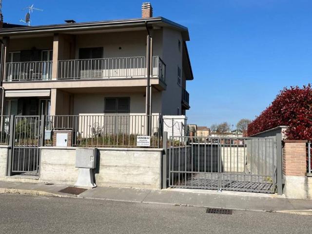 Villa Indipendente in vendita a Maiano, Podenzano