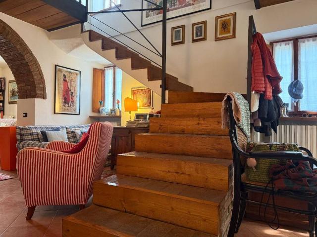 Villa Indipendente in vendita a Podenzano, Reggio Emilia