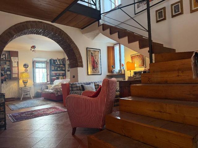 Villa Indipendente in vendita a Podenzano, Reggio Emilia