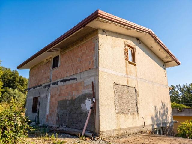 Villa Indipendente in vendita a Pofi, Lazio