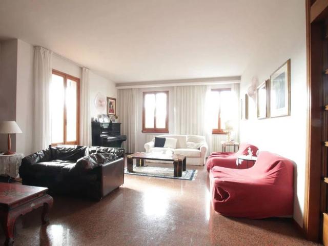 Villa Indipendente in vendita a Campomaggio, Lecchi