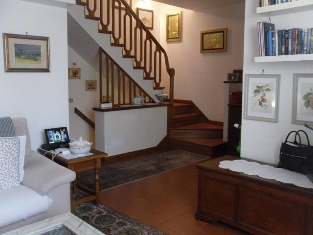 Villa Indipendente in vendita a Poggio A Caiano, Toscana