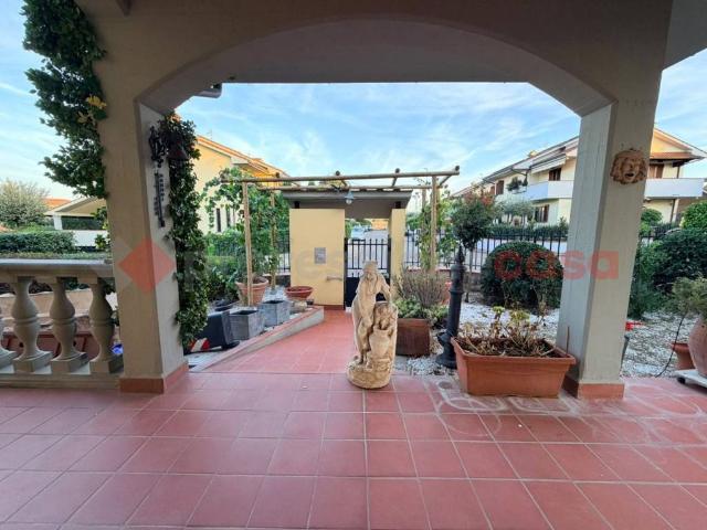 Villa Indipendente in vendita a Poggio A Caiano, Toscana