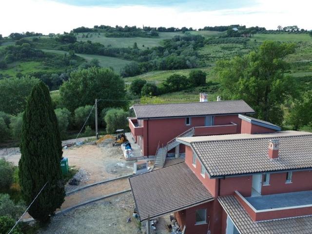 Villa Indipendente in vendita a Poggio Catino, Lazio