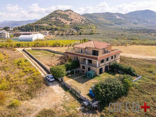 Villa Indipendente in vendita a Osteria Nuova, Poggio Moiano