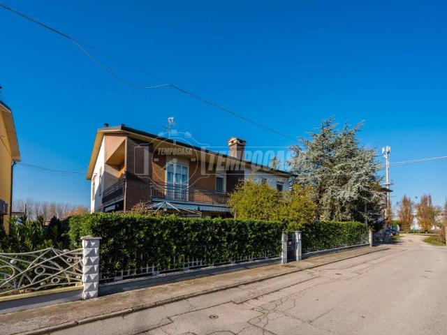 Villa Indipendente in vendita a Unione Alto Ferrarese, Poggio Renatico