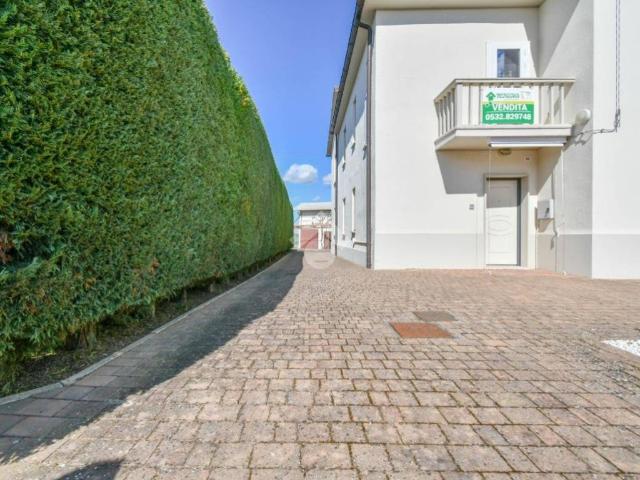 Villa Indipendente in vendita a Unione Alto Ferrarese, Poggio Renatico