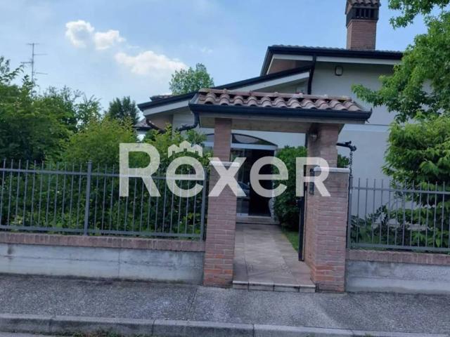 Villa Indipendente in vendita a Poggio Rusco, Lombardia