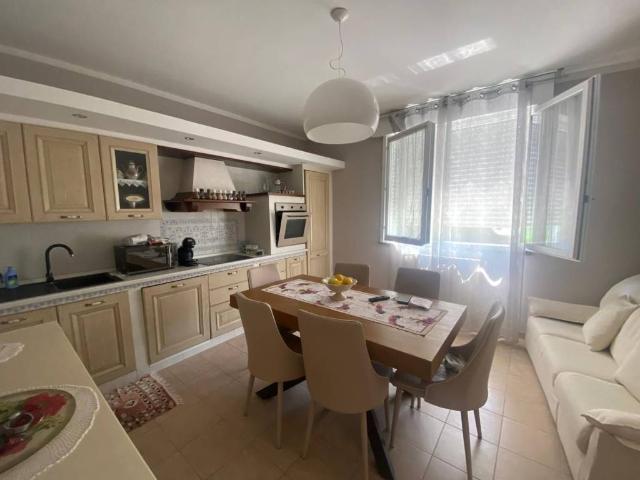 Villa Indipendente in vendita a Poggio Rusco, Mantova